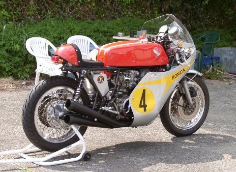 Hailwood replica honda #7